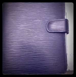 100% Authentic Louis Vuitton EPI  Medium Agenda